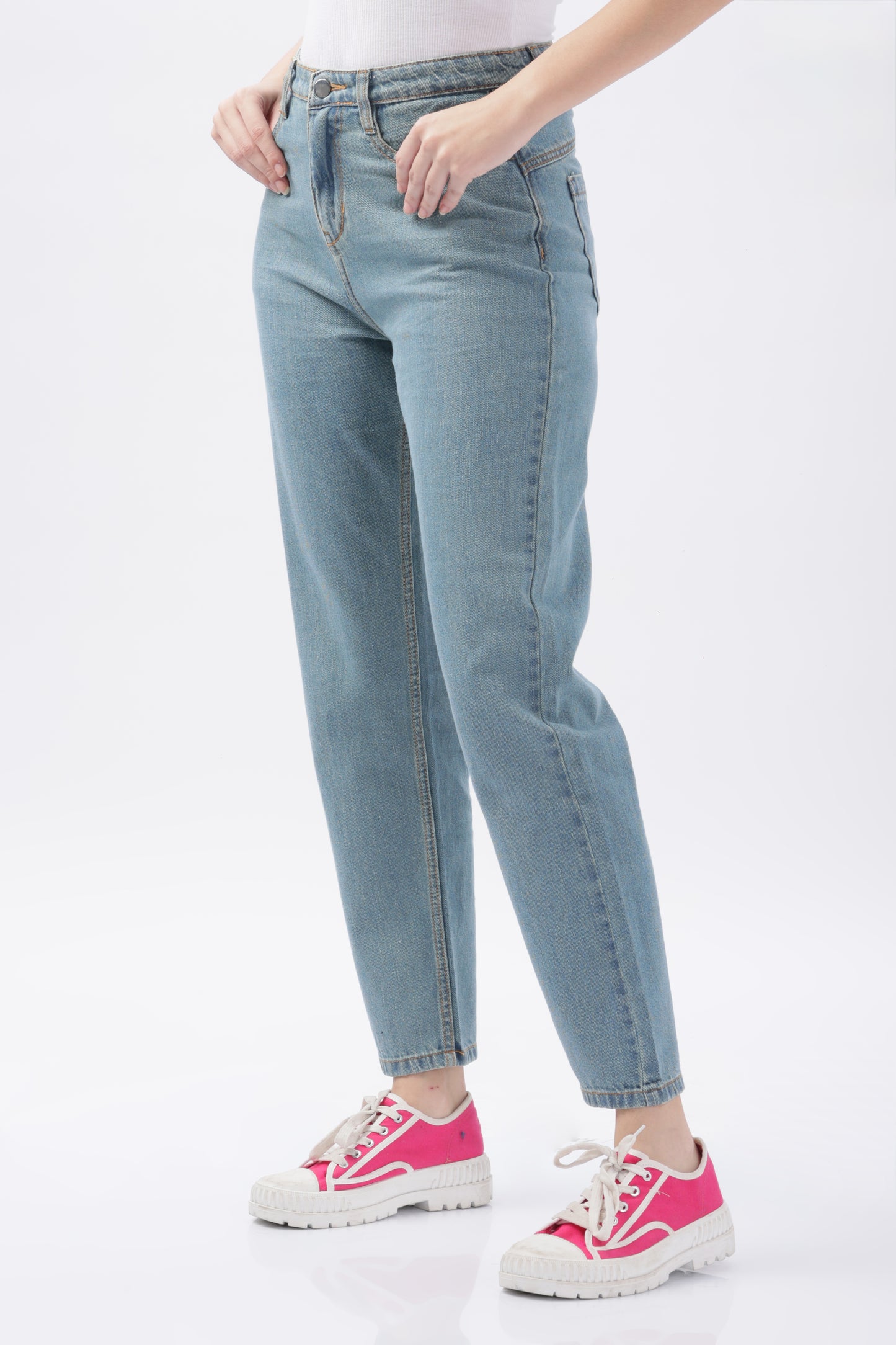 Vintage Wash Mom Fit Jeans